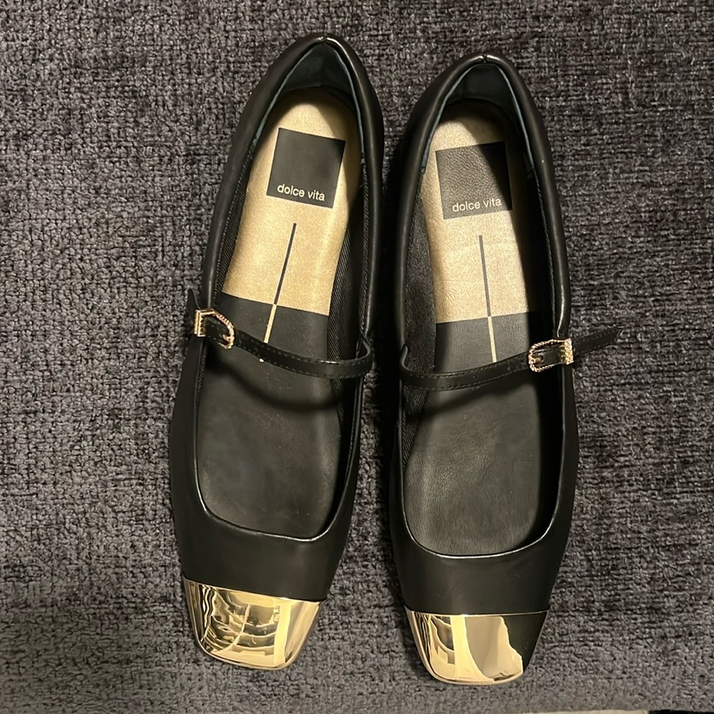 Dolce Vita Reyes Toe Cap Ballet Flats, size 7